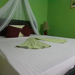 Bamboo House Privatunterkunft